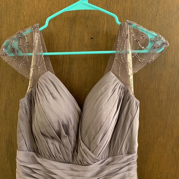 Stunning lavender gown with beading detail! - Picture 4 of 8